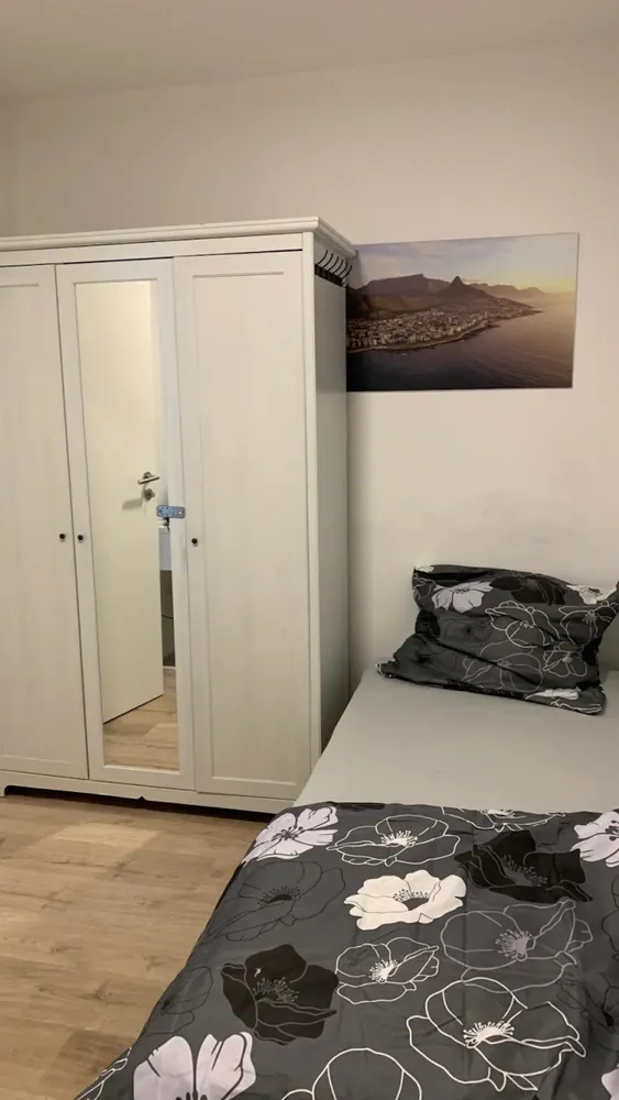 Shared room with 8 m² in Munich – Photo 1
