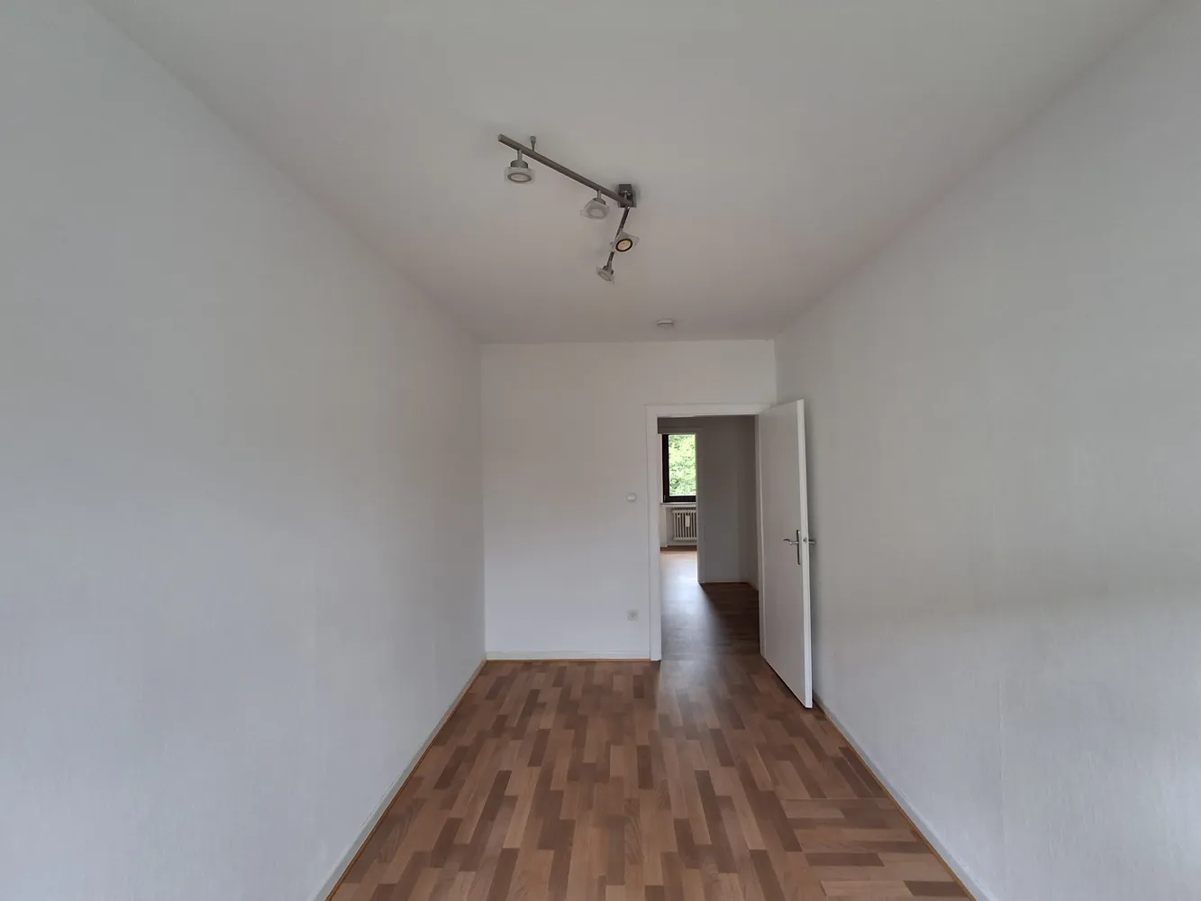 4 Zimmer Wohnung mit 85 m² in Siegen – Bild 6