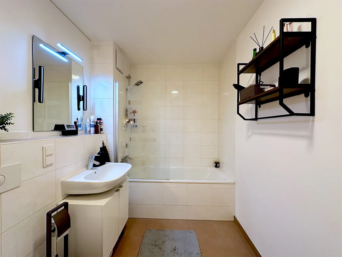 2 Zimmer Wohnung mit 56 m² in München – Bild 6