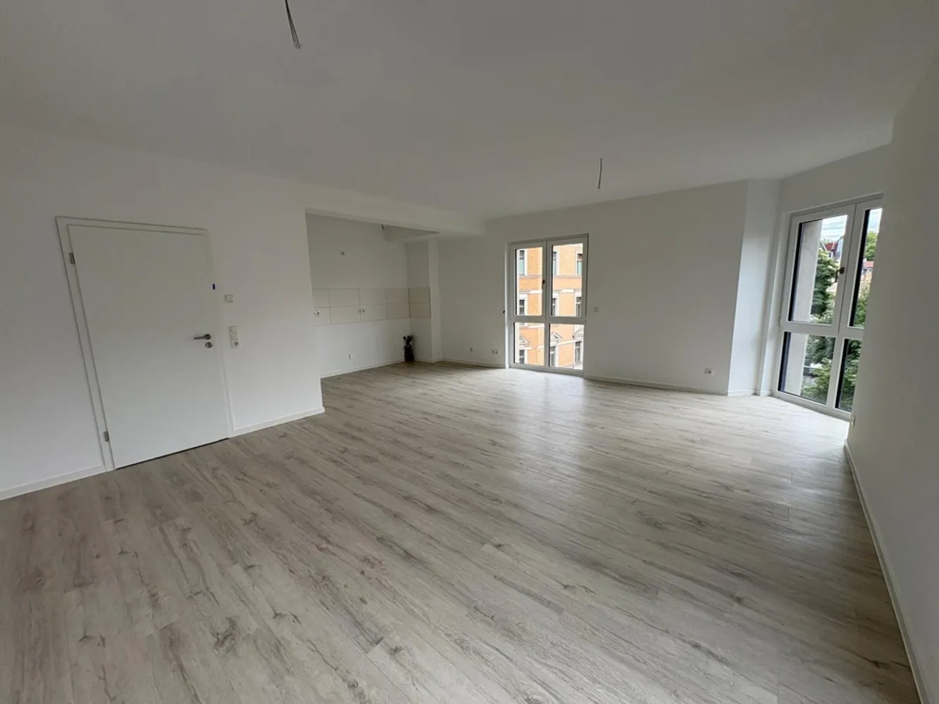 2 Zimmer Wohnung mit 75 m² in Halle (Saale) – Bild 1