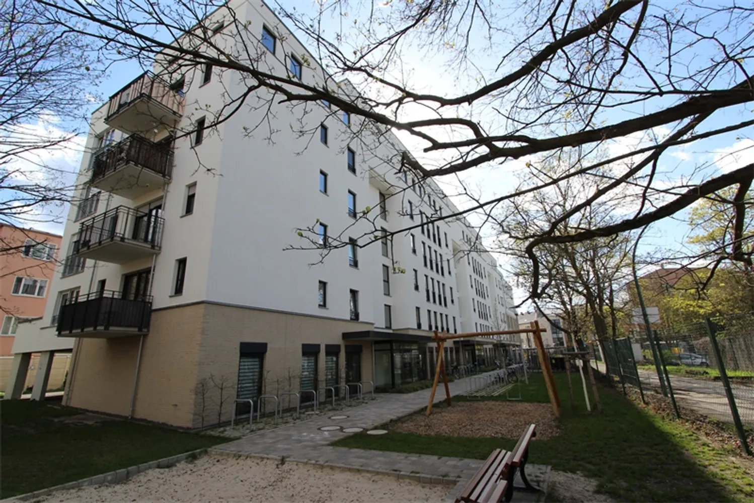 2 Zimmer Wohnung mit 54 m² in Berlin – Bild 4