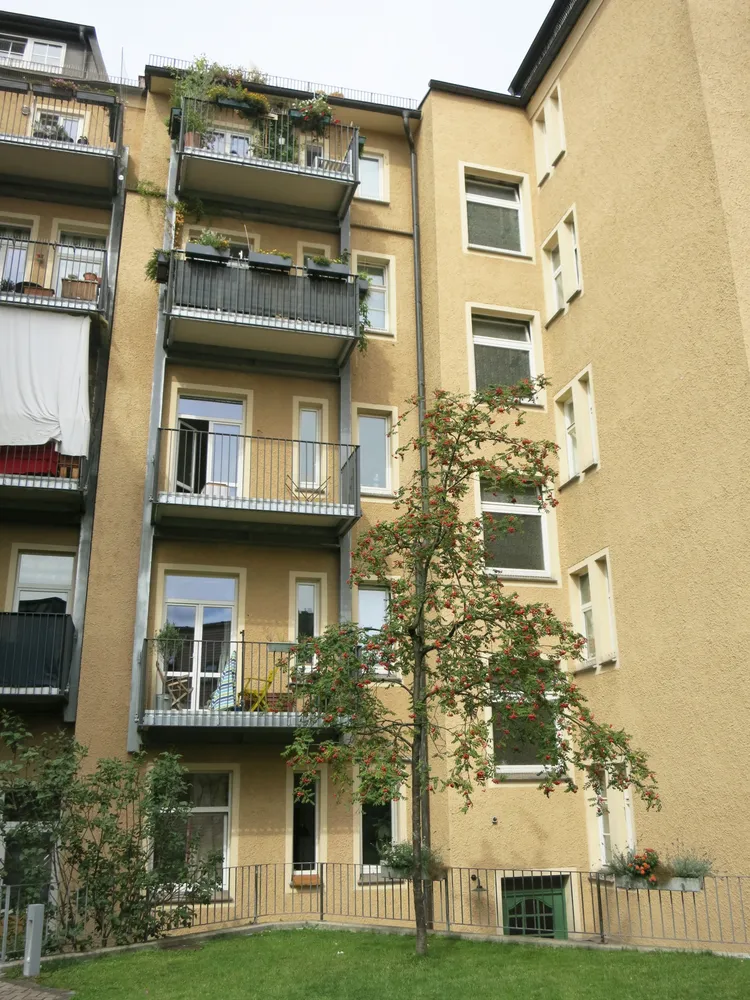 4 Zimmer Wohnung mit 99 m² in München – Bild 2