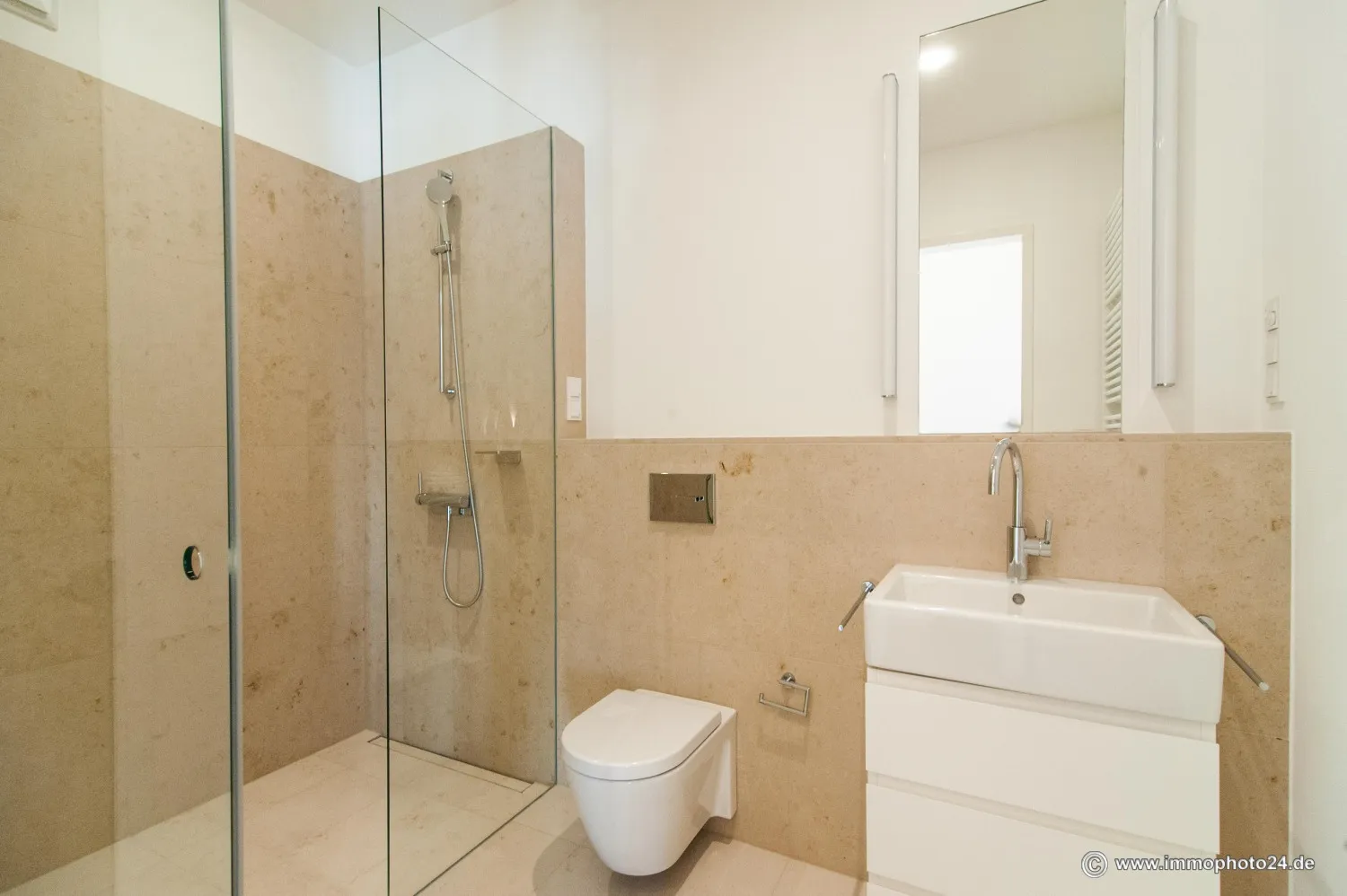 3 Zimmer Wohnung mit 133 m² in Berlin – Bild 4