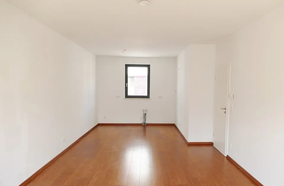 2 Zimmer Wohnung mit 65 m² in Weißenfels – Bild 2