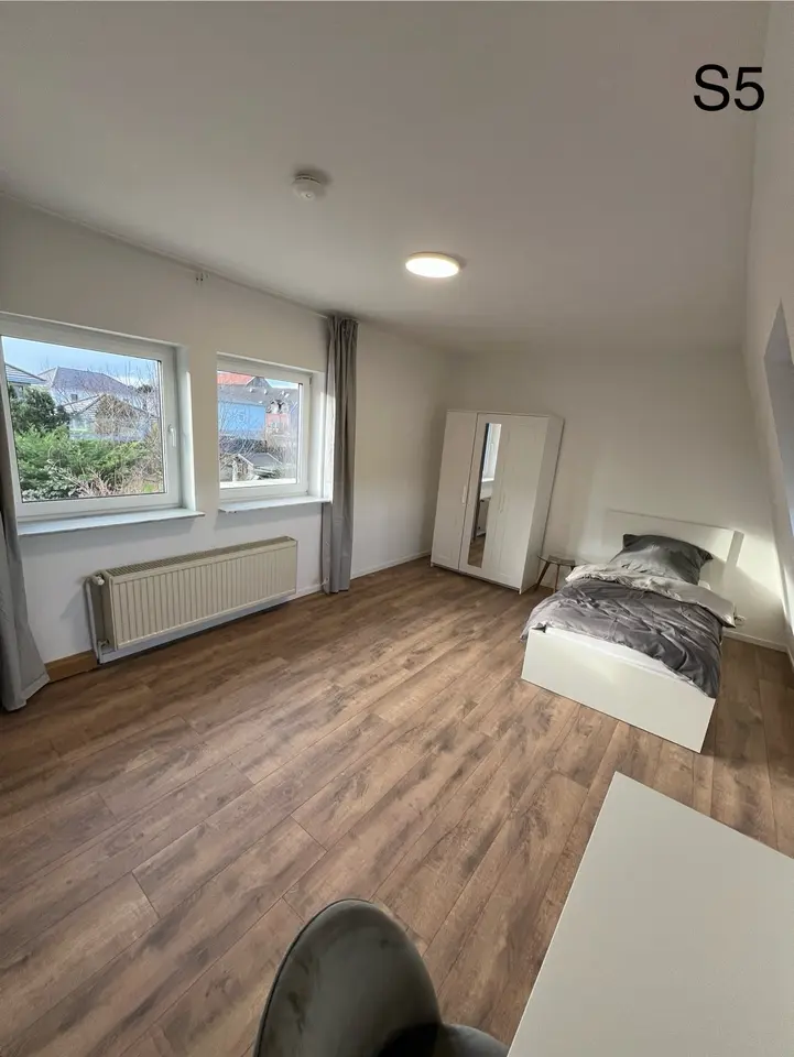 WG-Zimmer mit 160 m² in Düren – Bild 6