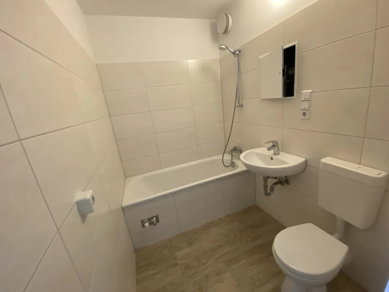 2 room apartment with 47 m² in Berlin – Photo 3