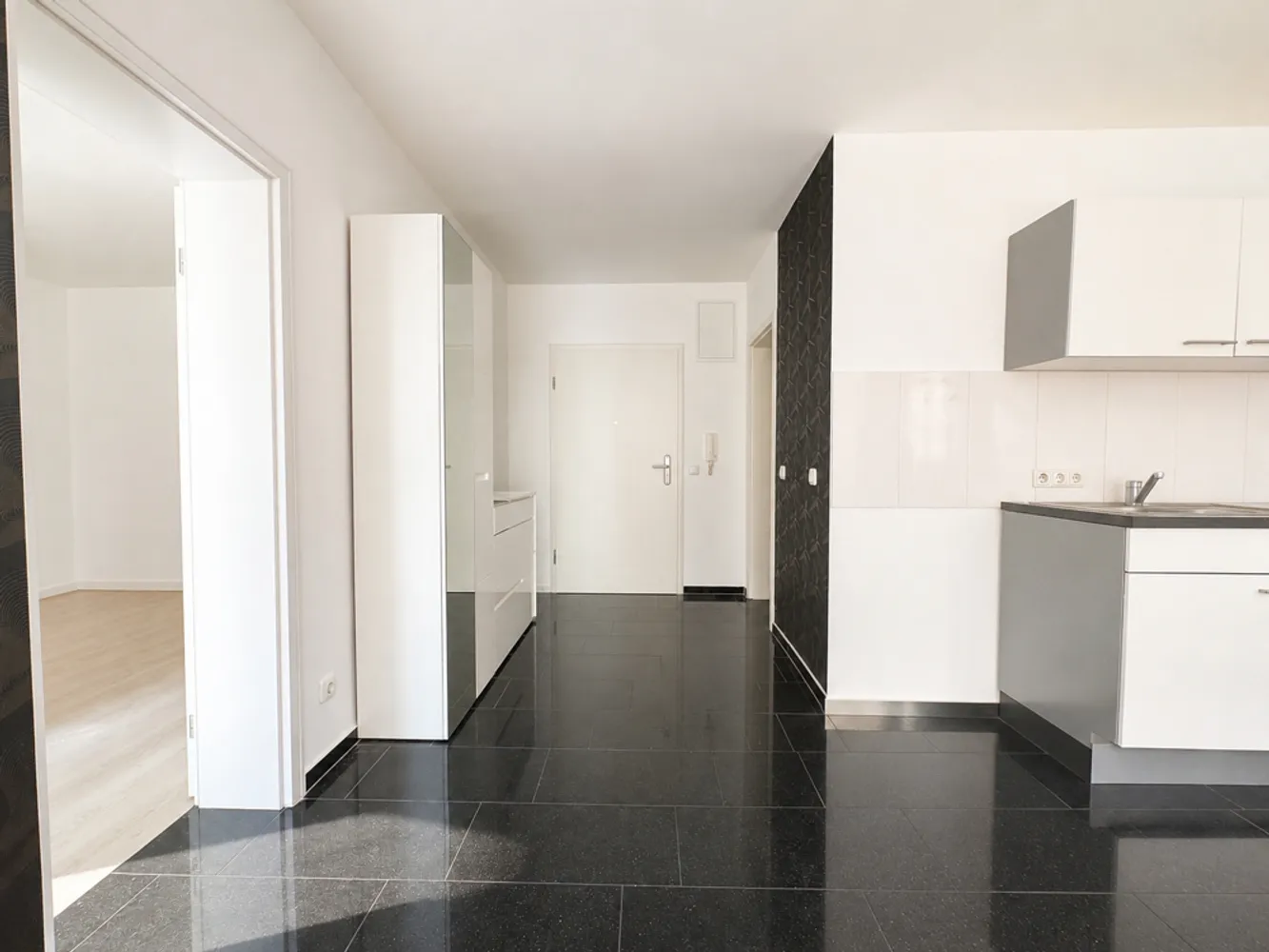 3 Zimmer Wohnung mit 80 m² in Bremen – Bild 2