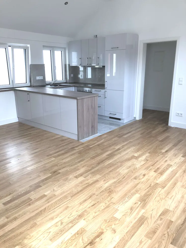 2 Zimmer Wohnung mit 81 m² in Frankfurt am Main – Bild 1