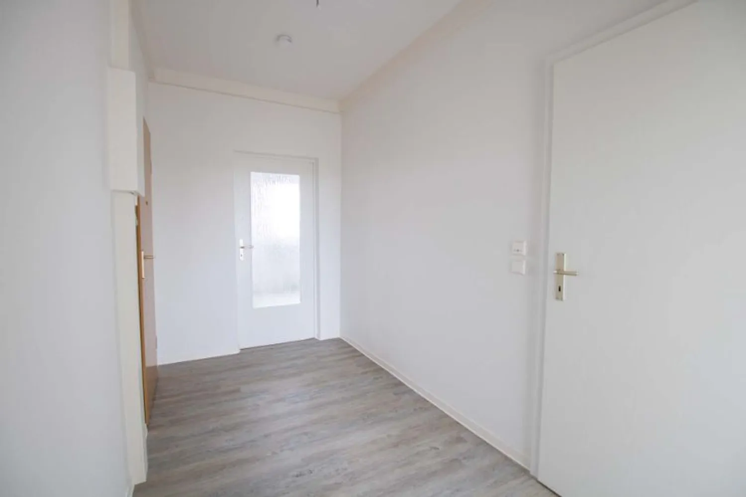 6 Zimmer Wohnung mit 113 m² in Halle (Saale) – Bild 10