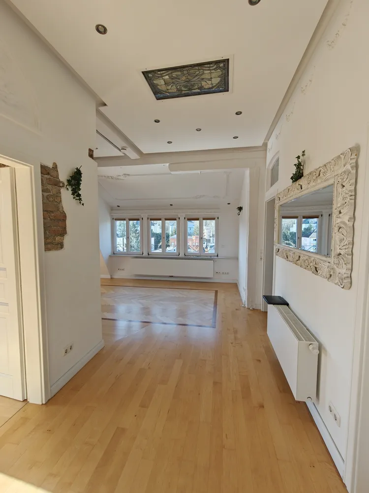 4 Zimmer Wohnung mit 112 m² in Wiesbaden – Bild 1