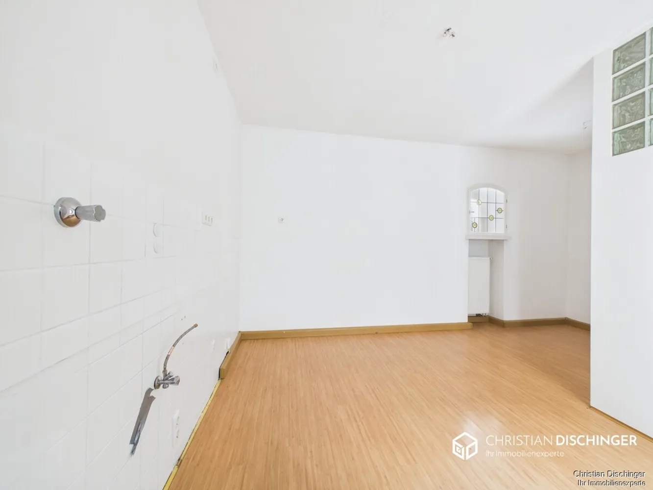 4 Zimmer Wohnung mit 130 m² in Regensburg – Bild 8