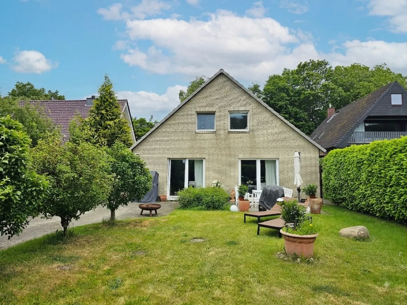 5 Zimmer Wohnung mit 150 m² in Hamburg – Bild 2