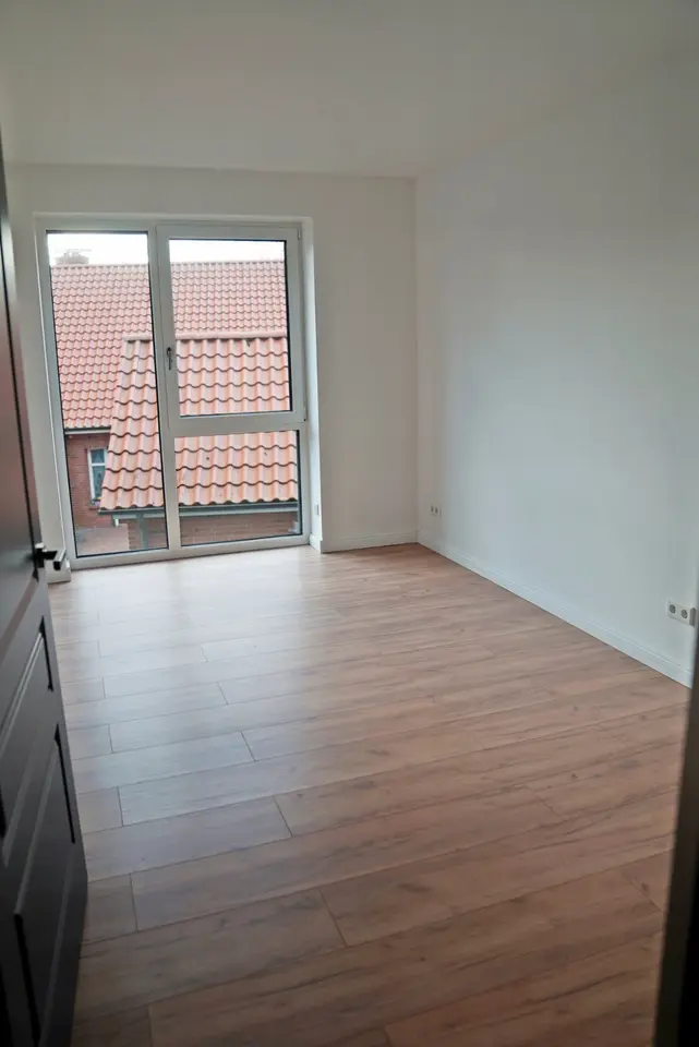 2 Zimmer Wohnung mit 78 m² in Leer – Bild 2