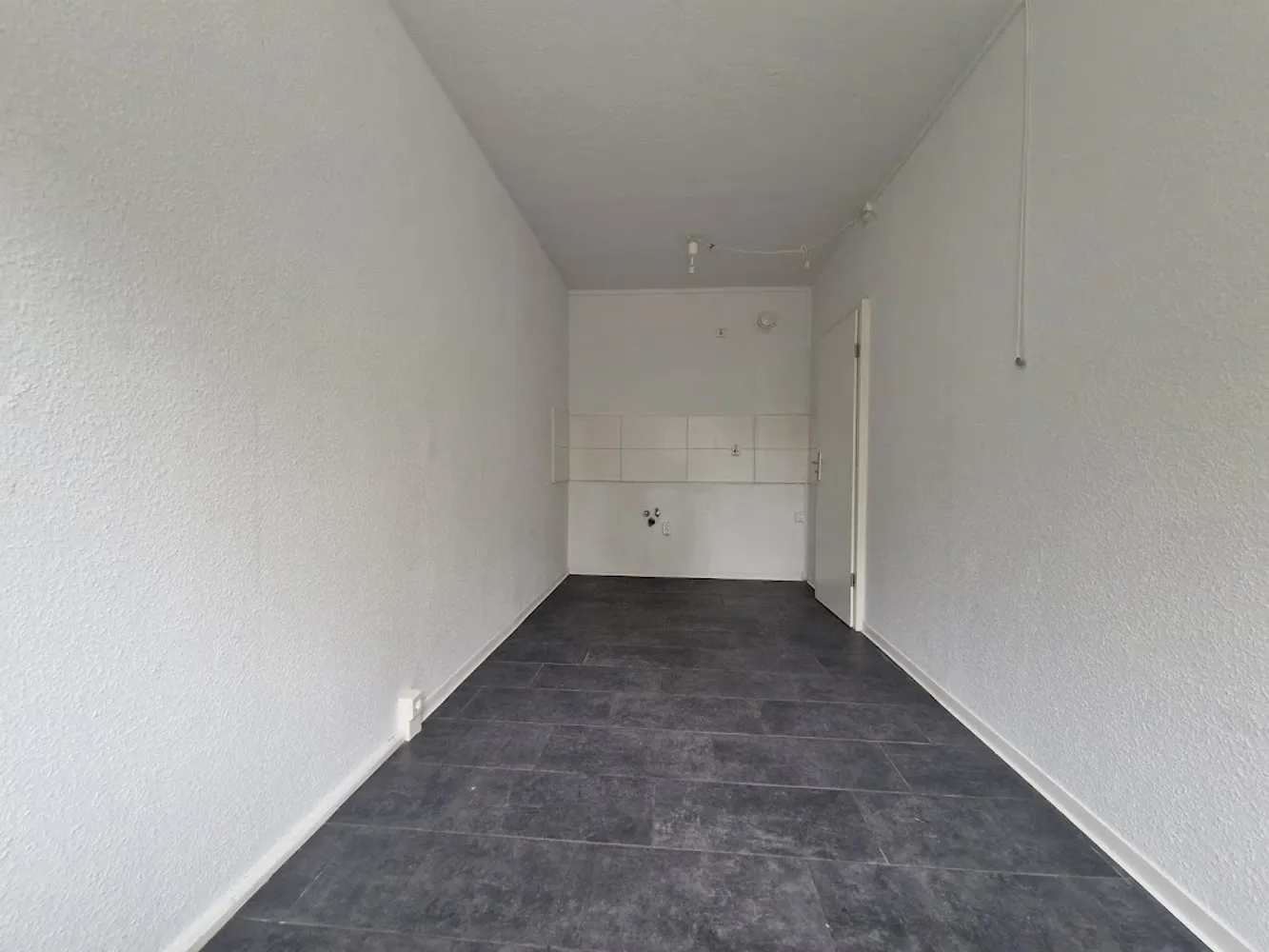 1 Zimmer Wohnung mit 35 m² in Halle (Saale) – Bild 5