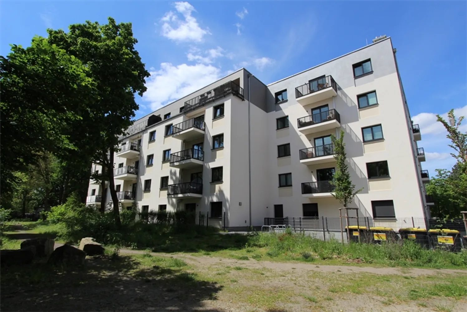 2 Zimmer Wohnung mit 72 m² in Berlin – Bild 4