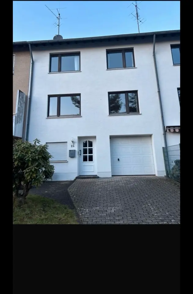 7 Zimmer Wohnung mit 235 m² in Wuppertal – Bild 2