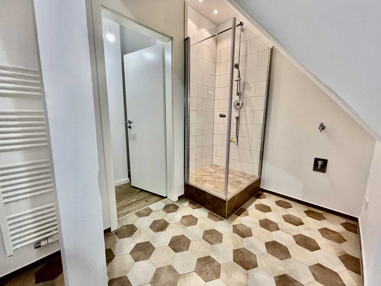 2 room apartment with 42 m² in Lübeck – Photo 3