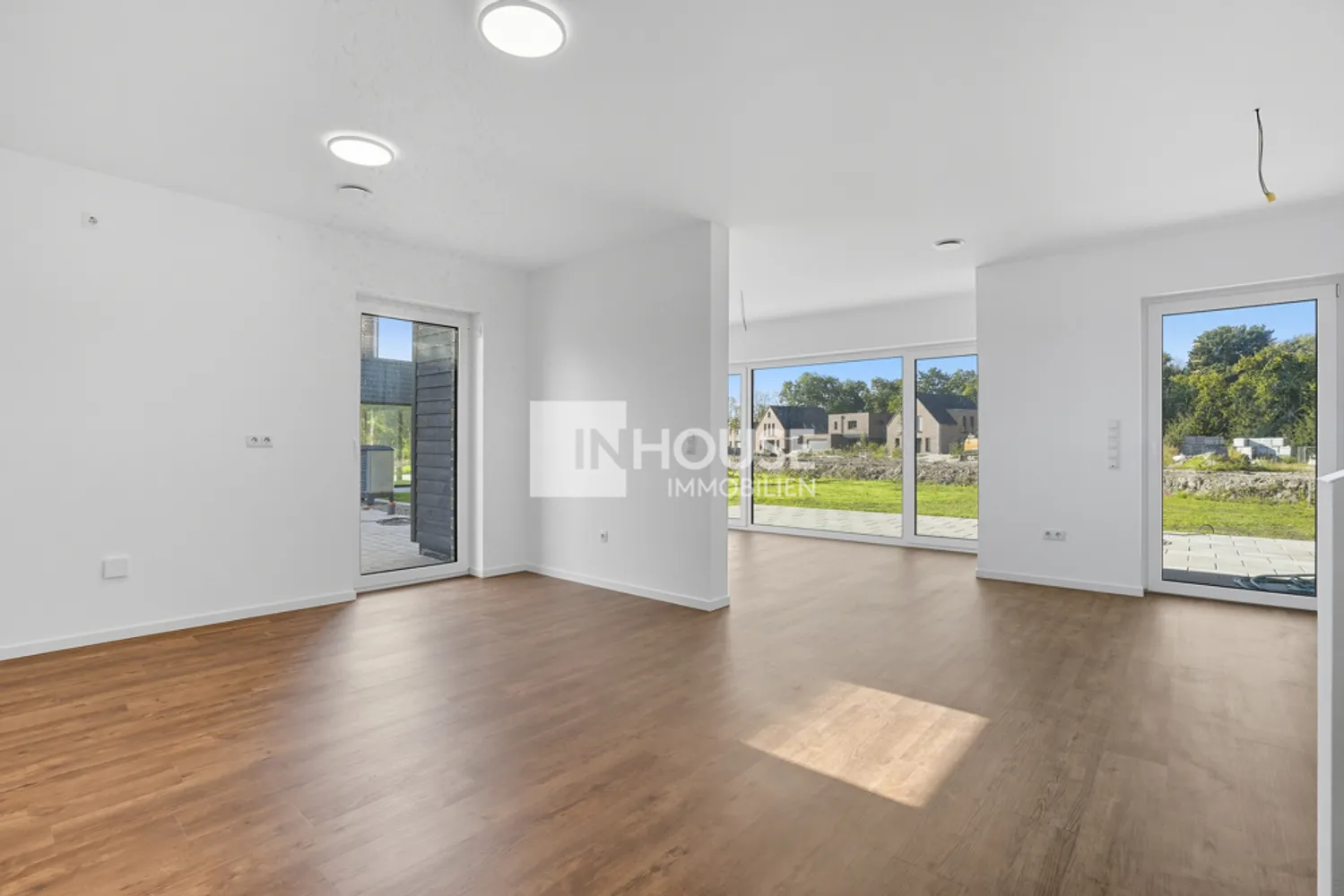 5 Zimmer Haus mit 144 m² in Leer – Bild 1