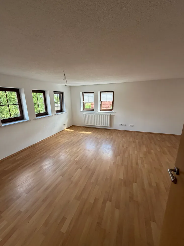 7 Zimmer Wohnung mit 178 m² in Fulda – Bild 4