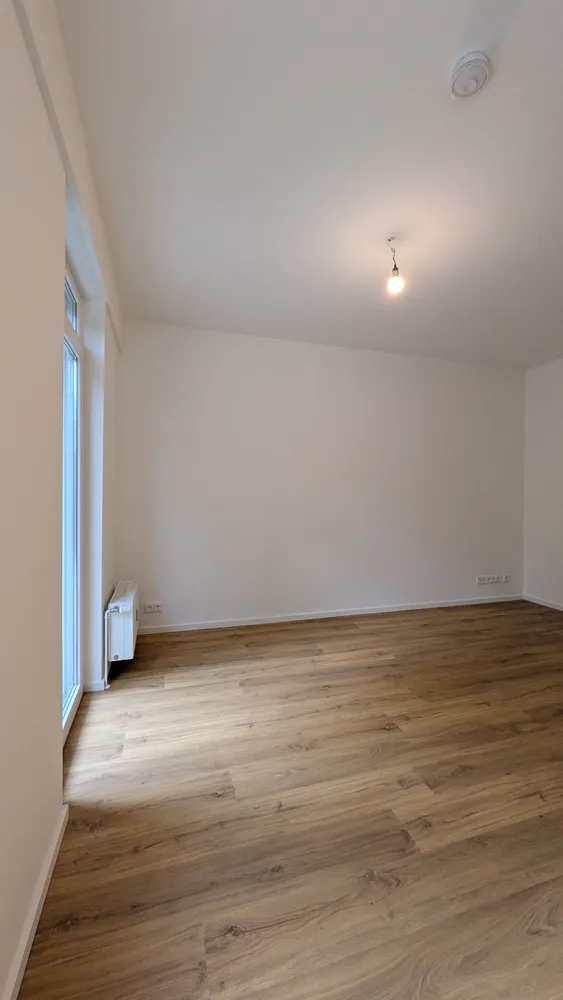 2 room apartment with 85 m² in Berlin – Photo 12