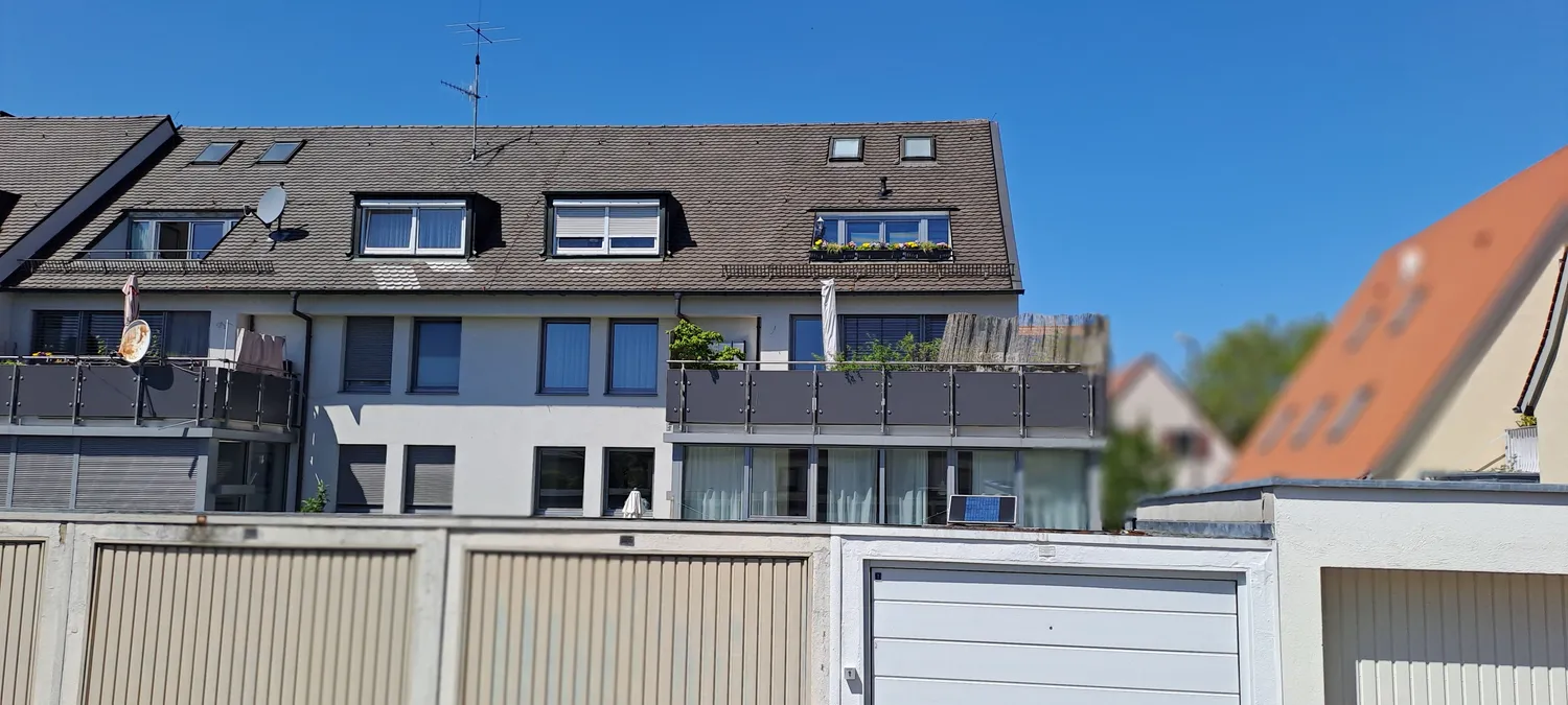 3 Zimmer Wohnung mit 102 m² in Nürnberg – Bild 2