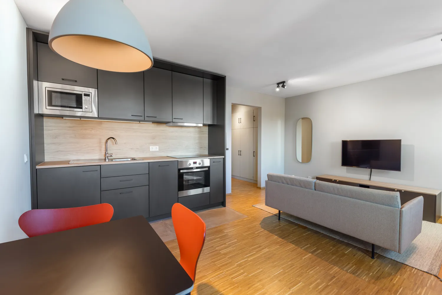 2 room apartment with 72 m² in Düsseldorf – Photo 2