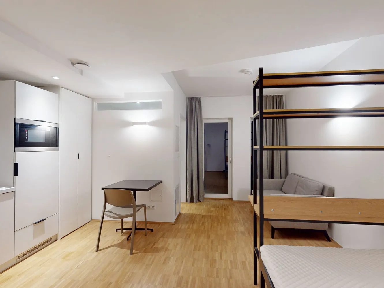 1 room apartment with 25 m² in Erlangen – Photo 2
