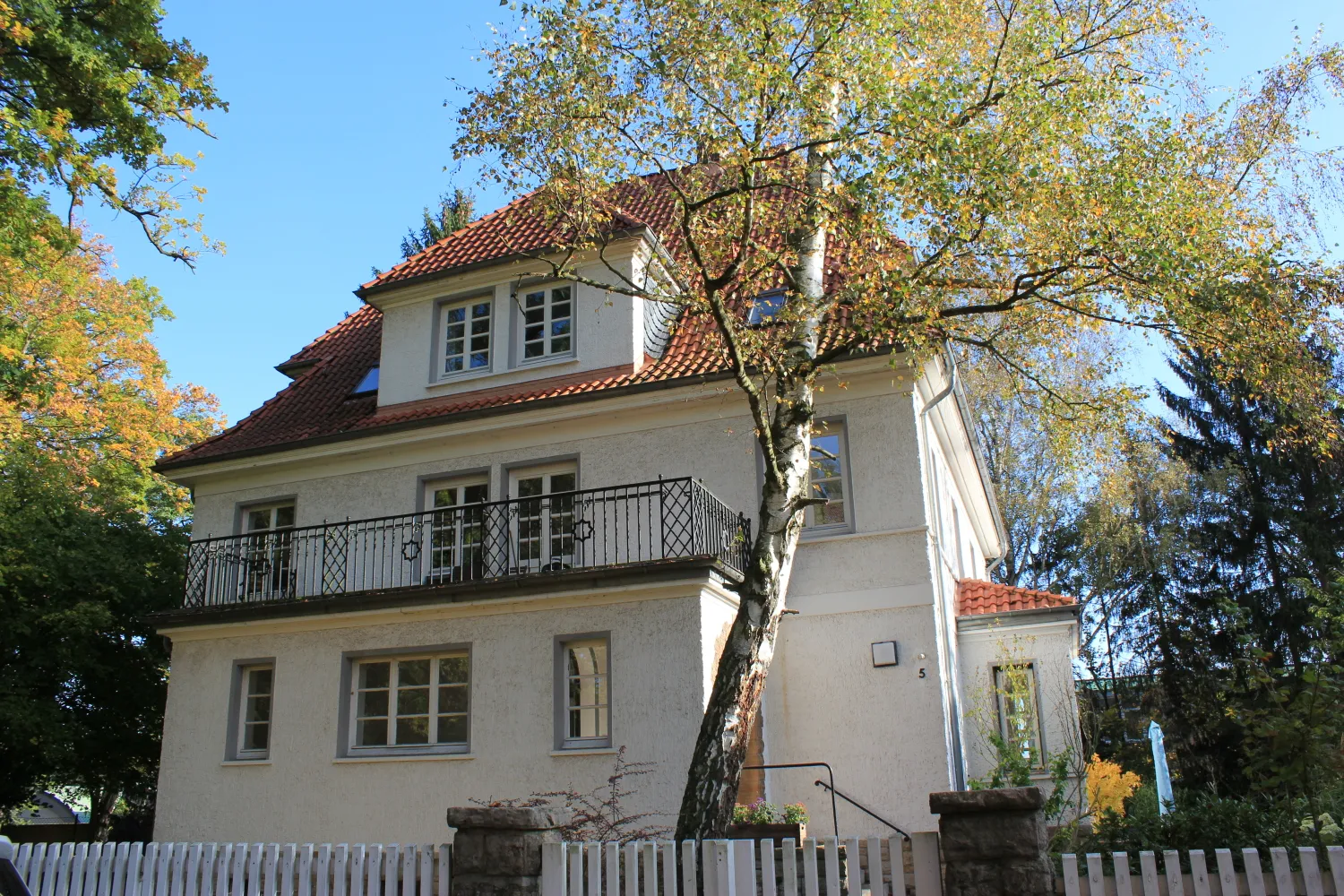4 Zimmer Wohnung mit 124 m² in Braunschweig – Bild 1