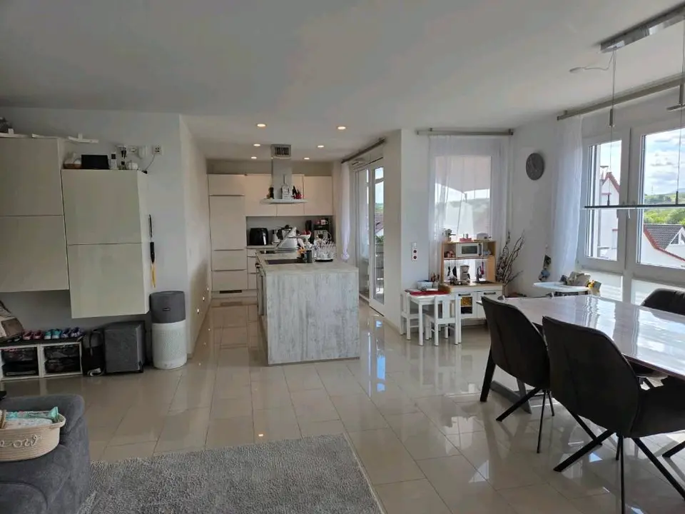 5 Zimmer Wohnung mit 102 m² in Nürtingen – Bild 3