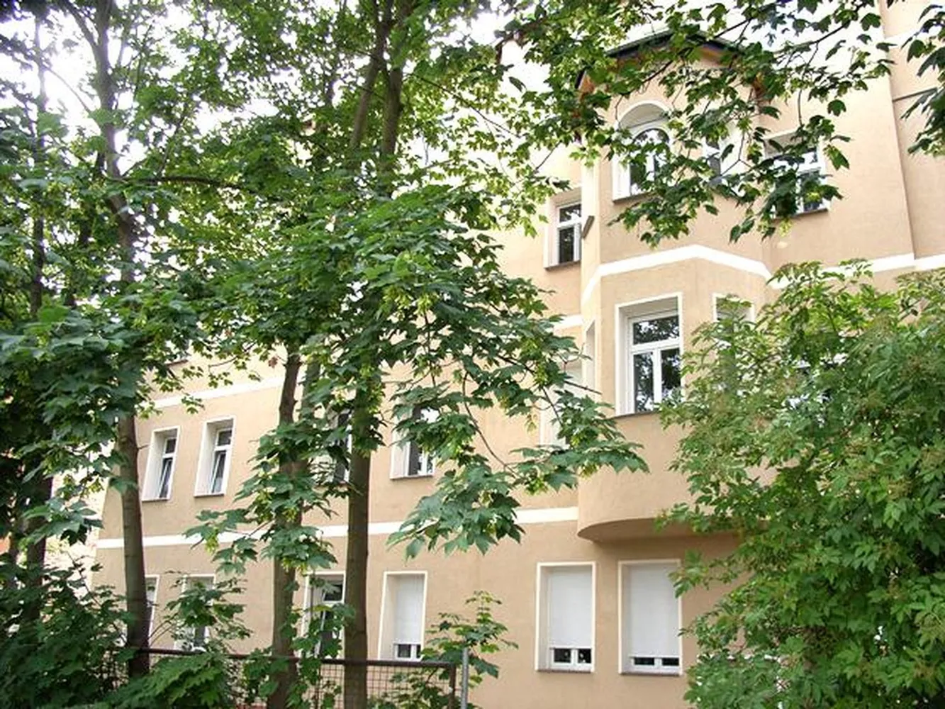 3 Zimmer Wohnung mit 130 m² in Halle (Saale) – Bild 1