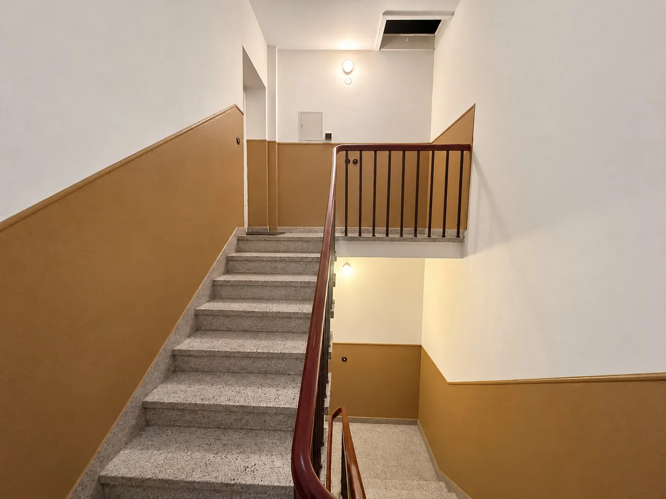 2 Zimmer Wohnung mit 46 m² in Köln – Bild 3