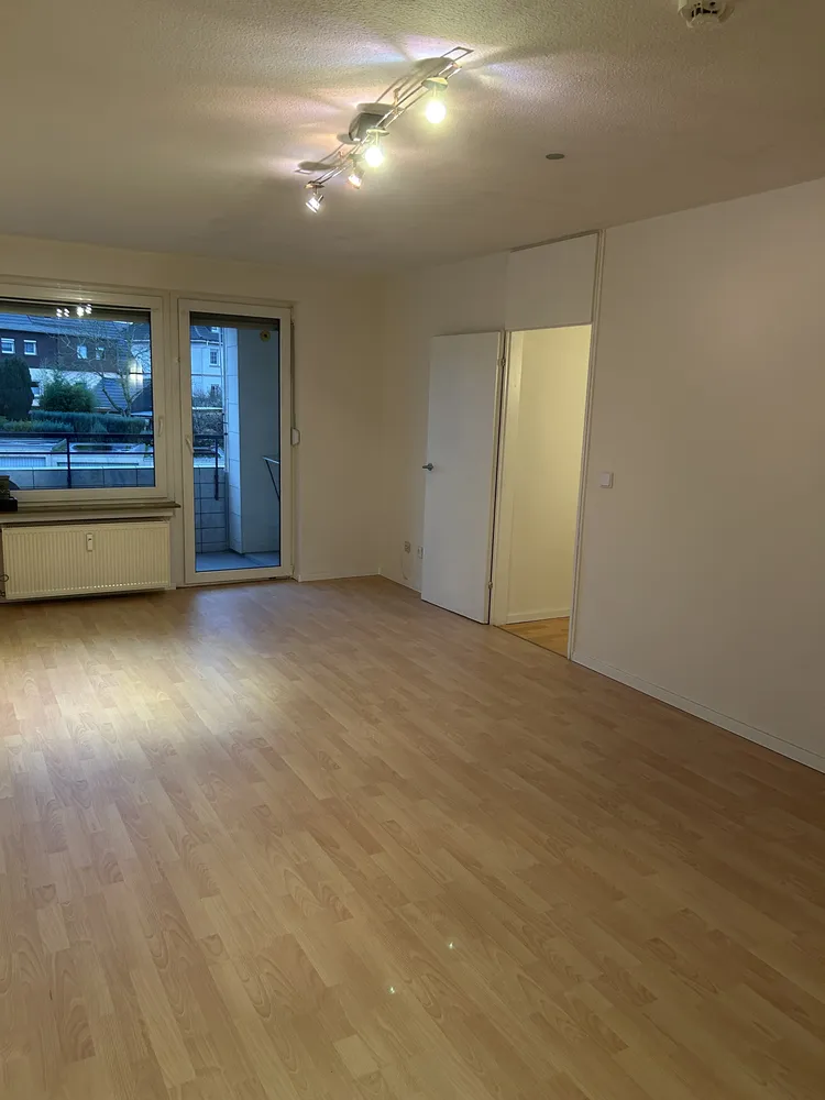 6 Zimmer Wohnung mit 82 m² in Saarbrücken – Bild 2