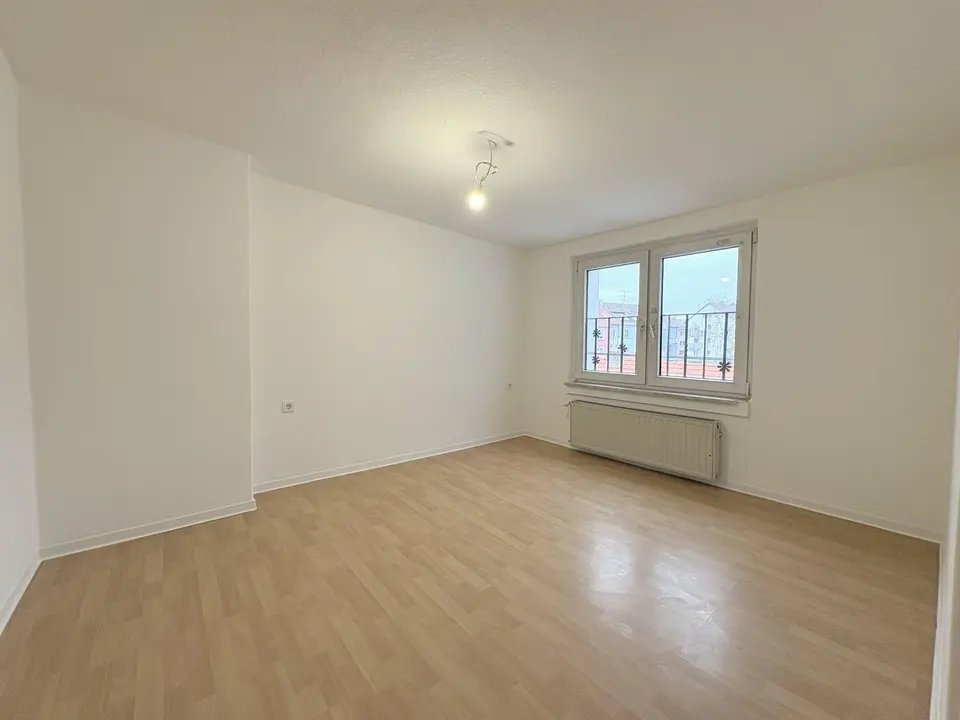 4 Zimmer Wohnung mit 116 m² in Saarbrücken – Bild 3