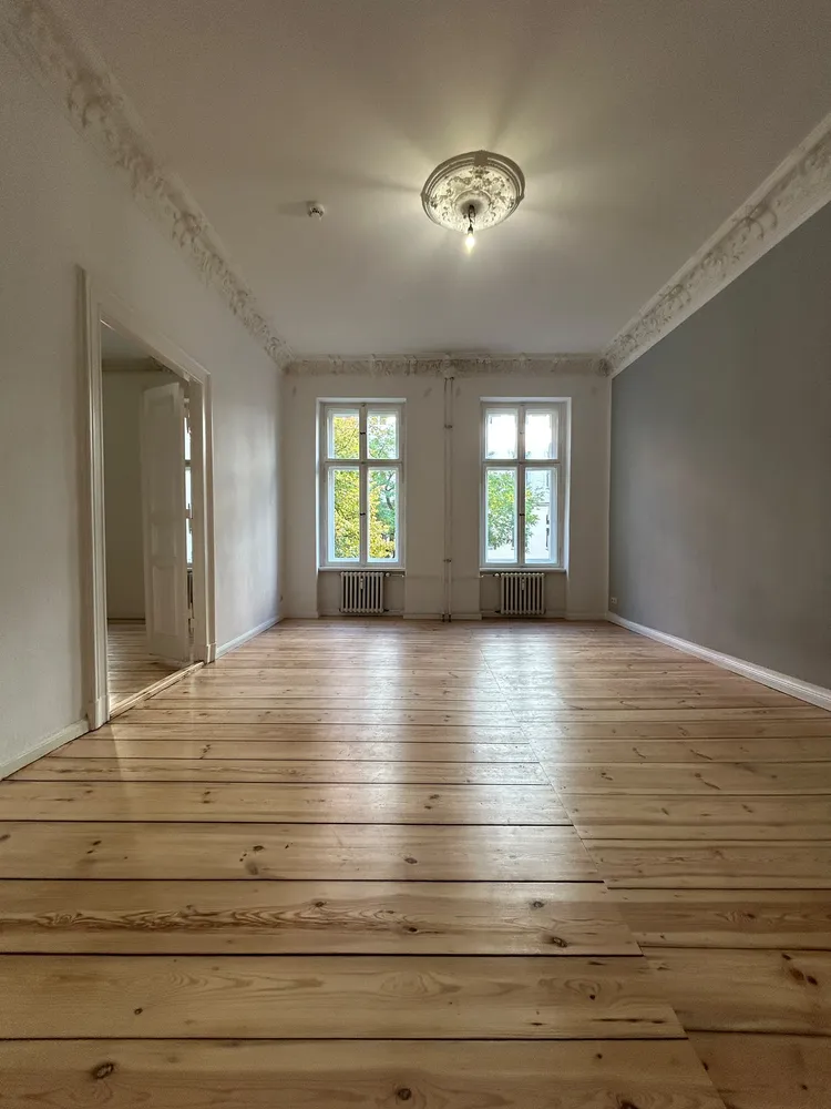 2 room apartment with 80 m² in Berlin – Photo 2