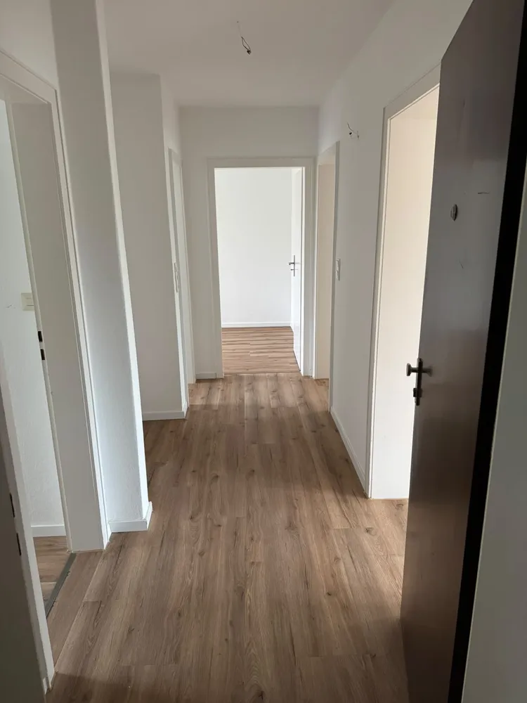 3 Zimmer Wohnung mit 81 m² in Hannover – Bild 2