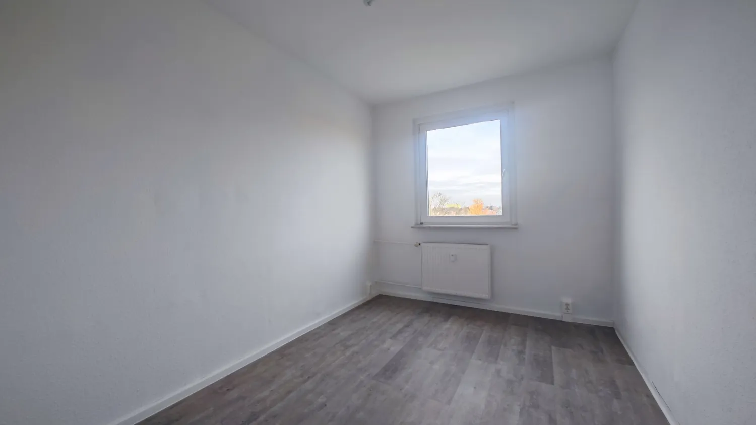 6 Zimmer Wohnung mit 111 m² in Halle (Saale) – Bild 3