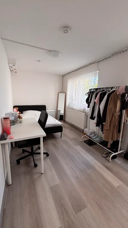 Shared room with 80 m² in Stuttgart – Photo 9