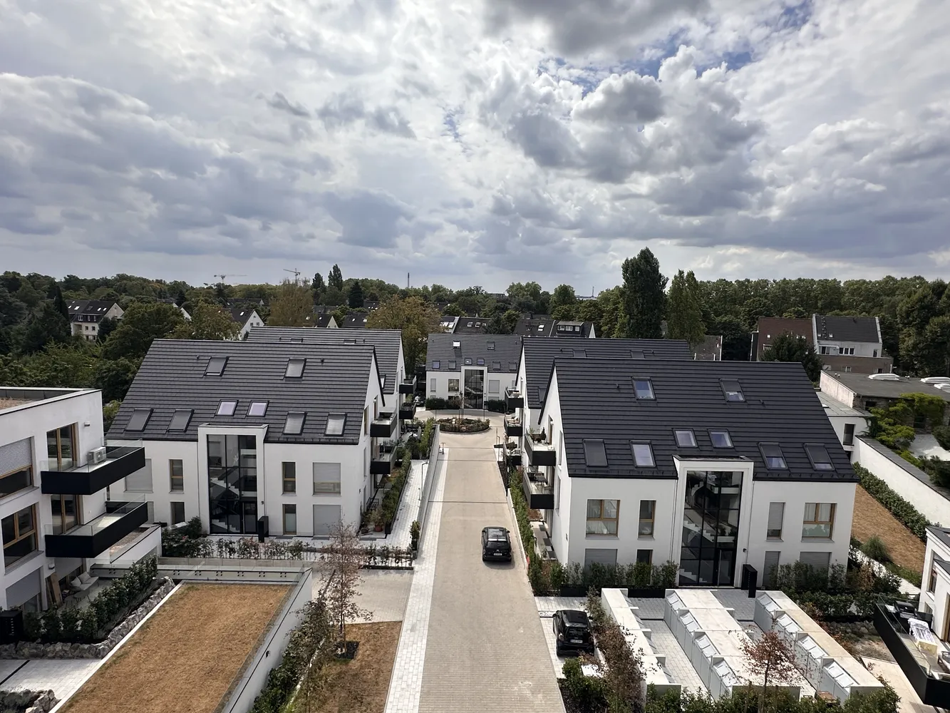 3 Zimmer Wohnung mit 94 m² in Düsseldorf – Bild 3