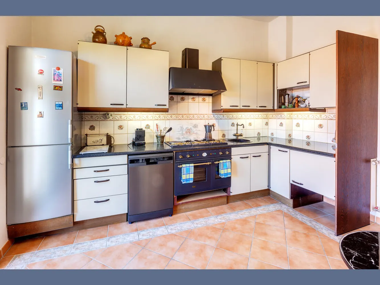2 Zimmer Wohnung mit 100 m² in München – Bild 2