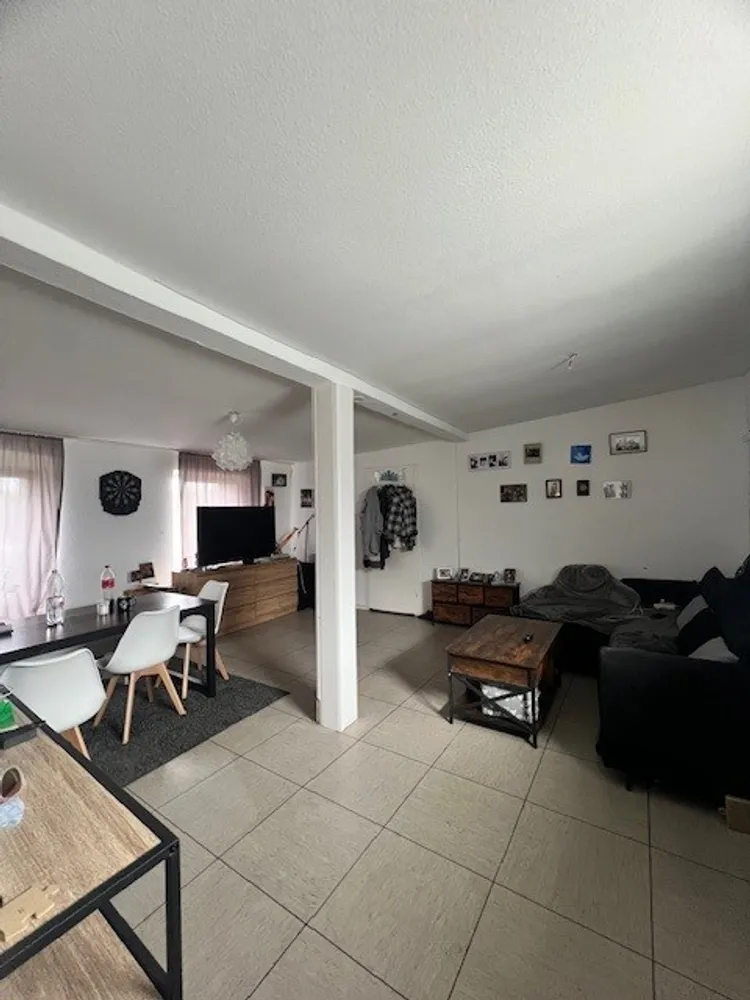 4 Zimmer Wohnung mit 96 m² in Krefeld – Bild 1