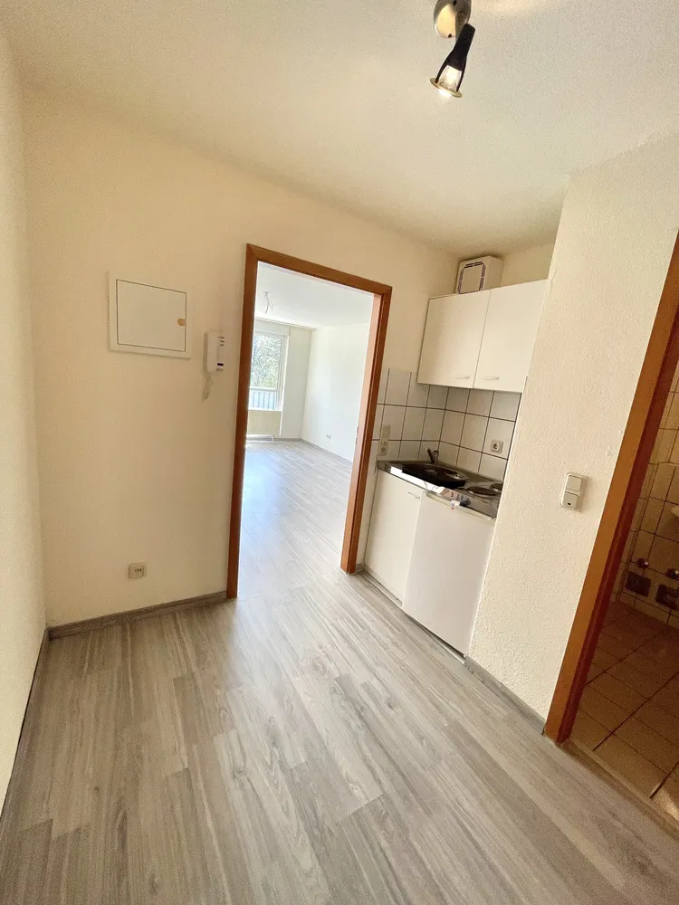 1 room apartment with 35 m² in Saarbrücken – Photo 6