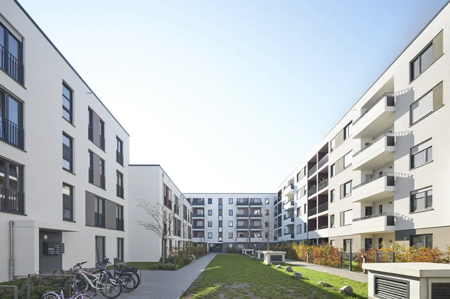 4 room apartment with 100 m² in Düsseldorf – Photo 1