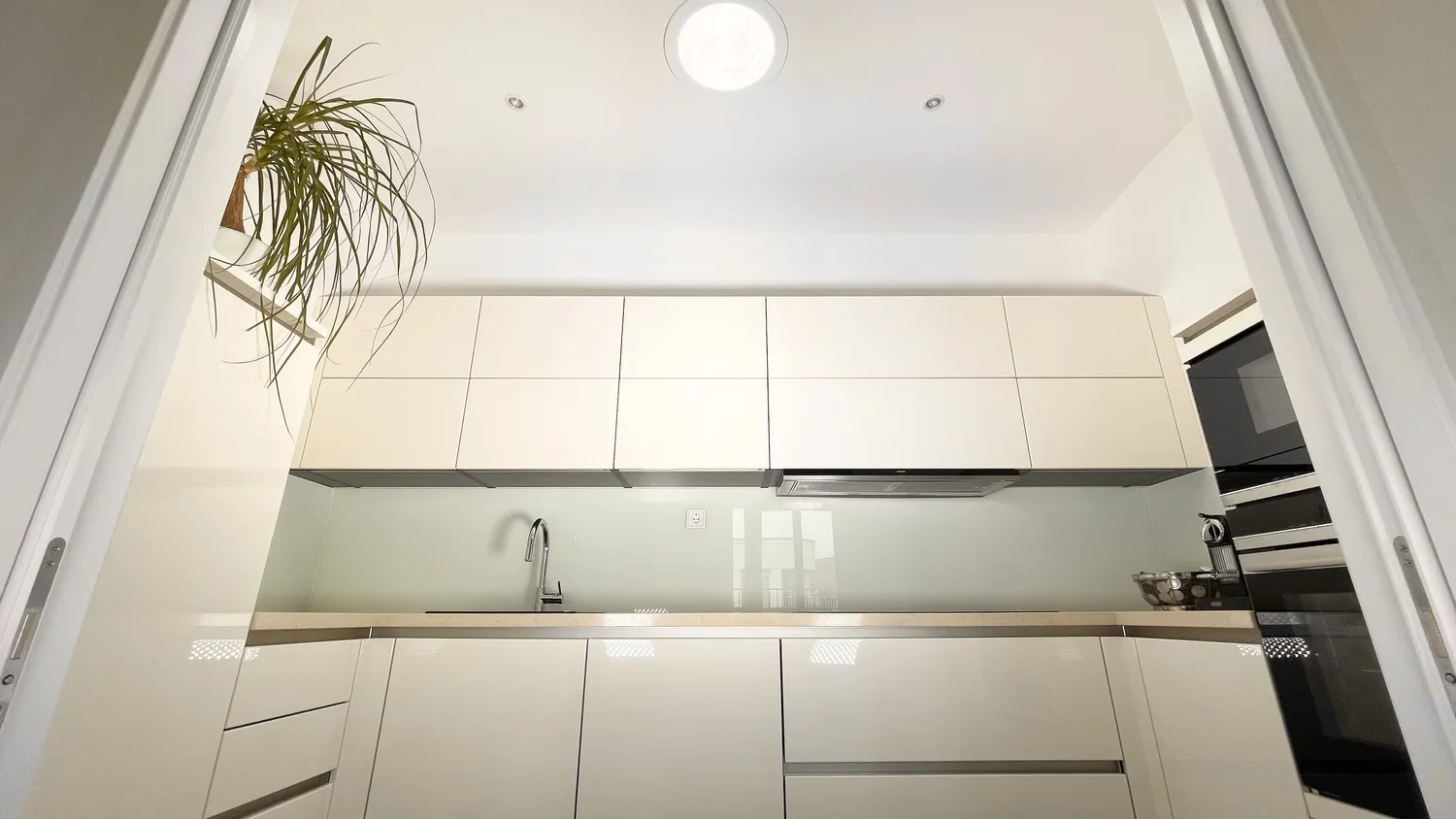 3 room apartment with 106 m² in Berlin – Photo 1