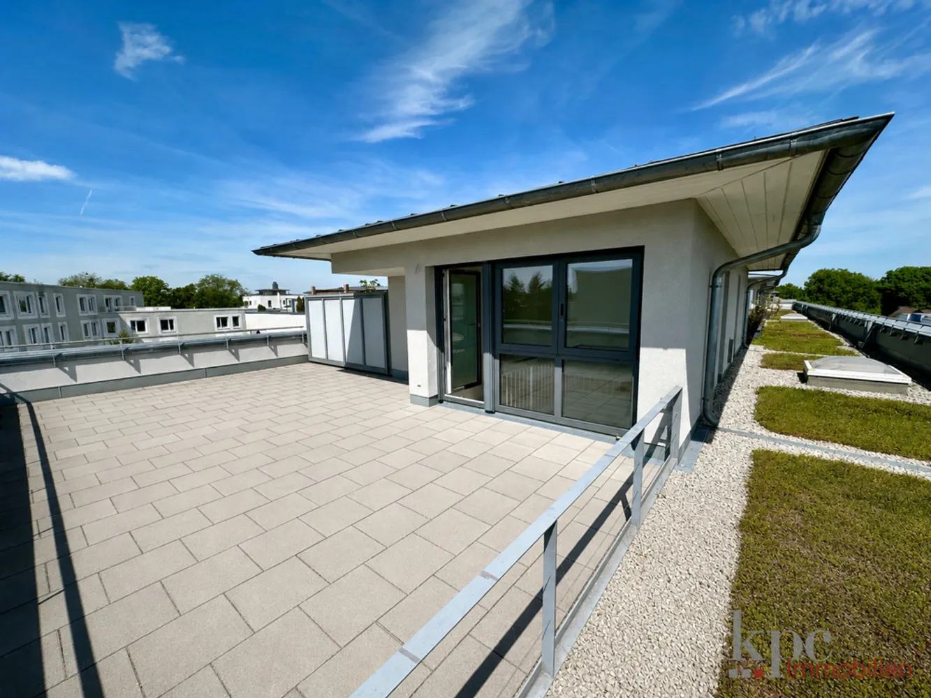 3 Zimmer Wohnung mit 108 m² in München – Bild 3