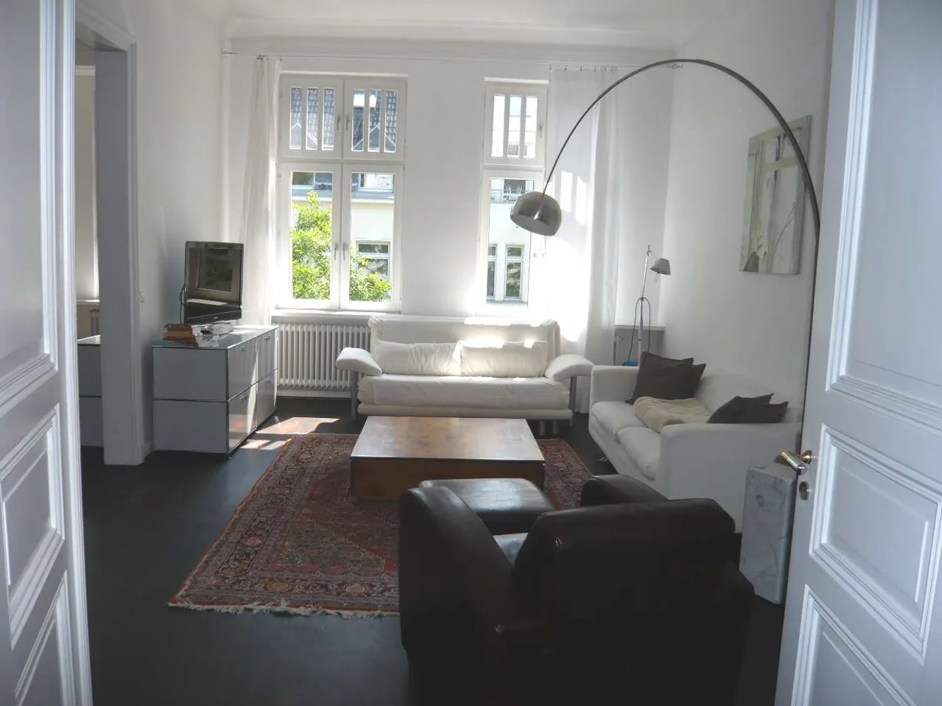 5 Zimmer Wohnung mit 156 m² in Düsseldorf – Bild 1