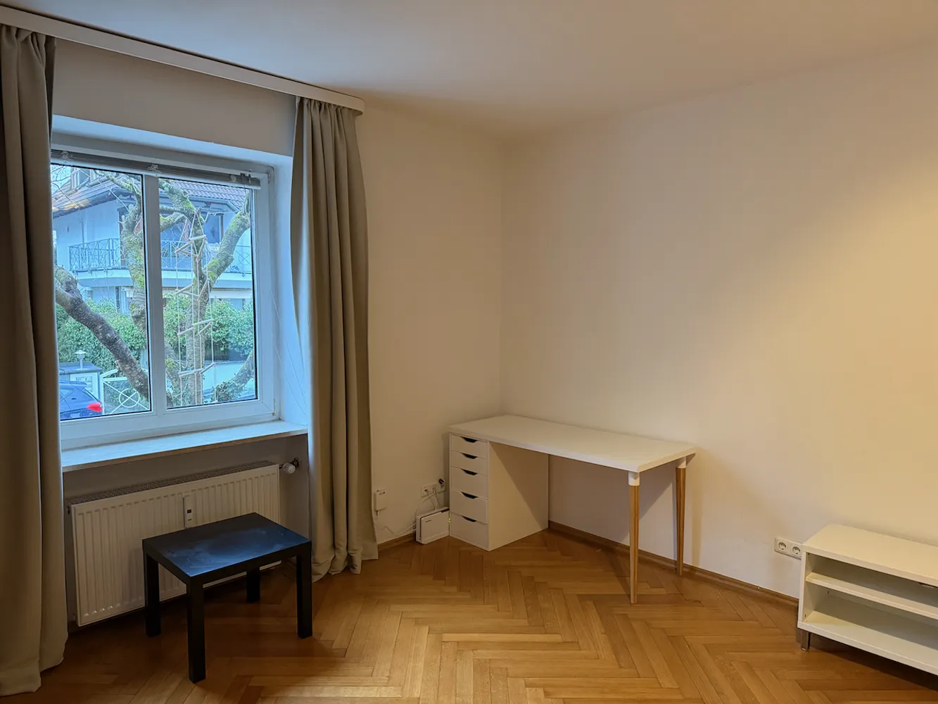 4 Zimmer Wohnung mit 94 m² in München – Bild 2