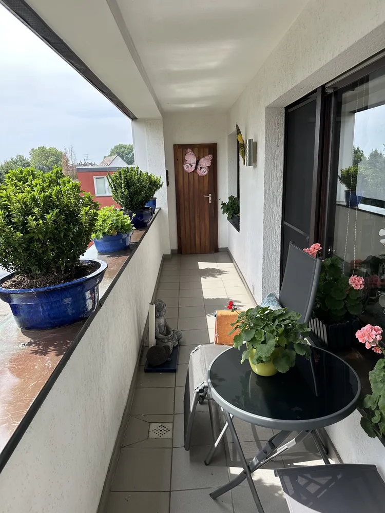 2 Zimmer Wohnung mit 80 m² in Oberhausen – Bild 3