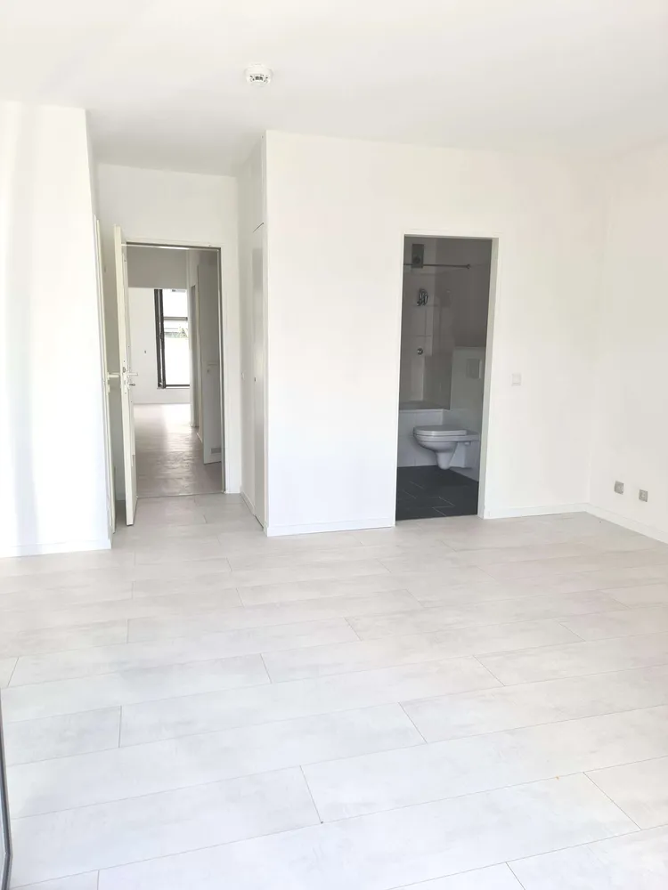 2 Zimmer Wohnung mit 95 m² in Düsseldorf – Bild 7