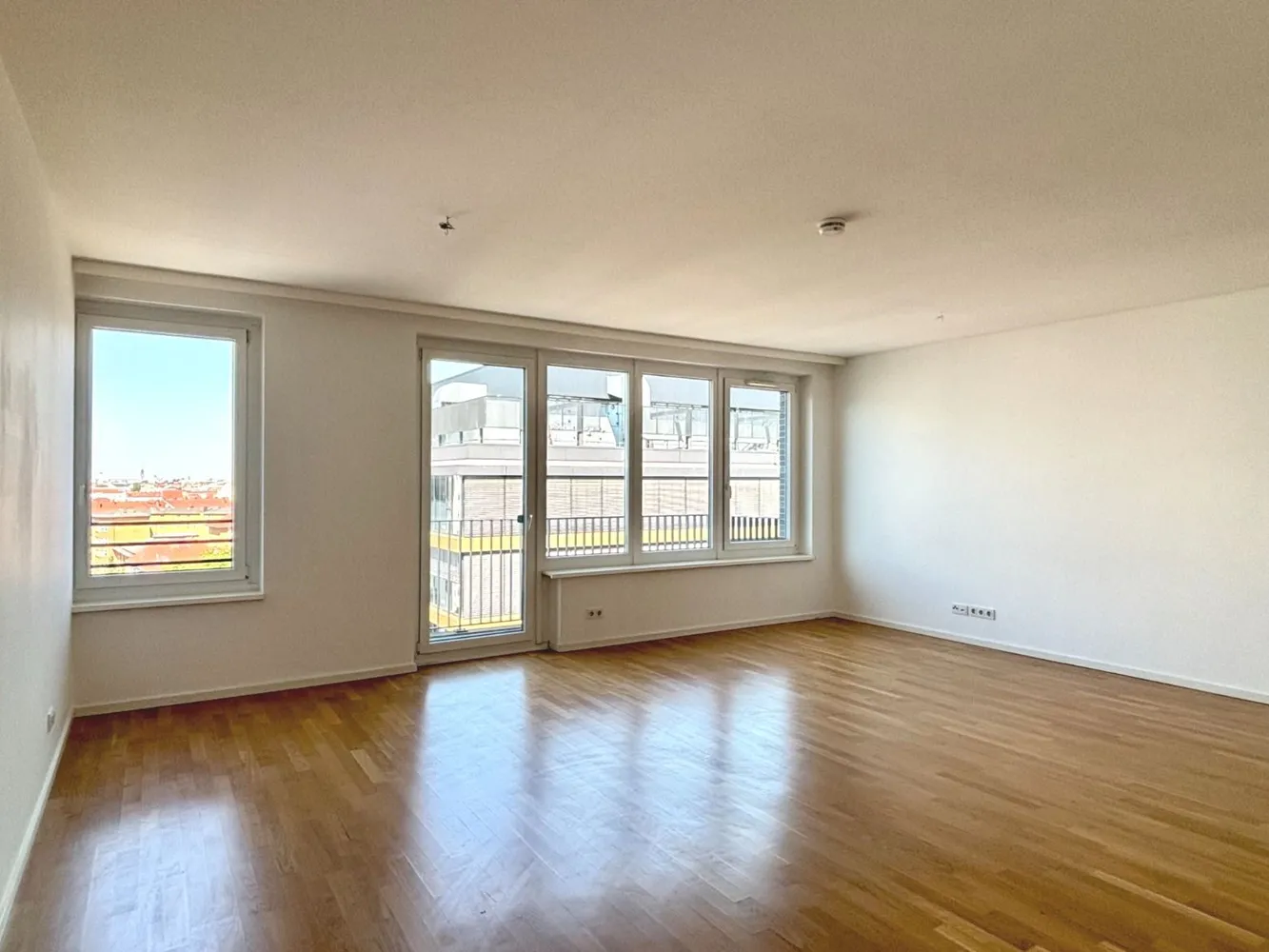 2 Zimmer Wohnung mit 76 m² in Berlin – Bild 2