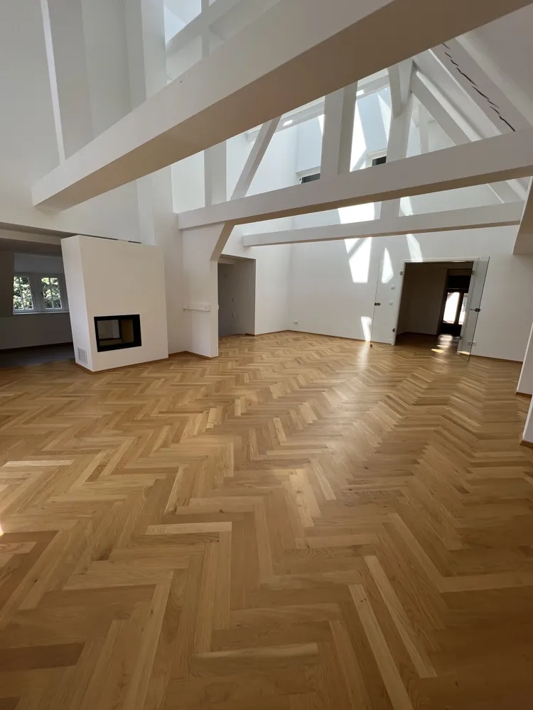 6 Zimmer Wohnung mit 287 m² in Duisburg – Bild 1